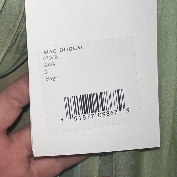 Mac Duggal 67948 NWT Green Pleated Cut Out Long Sleeve Lace Up Tiered Gown - Picture 9 of 11